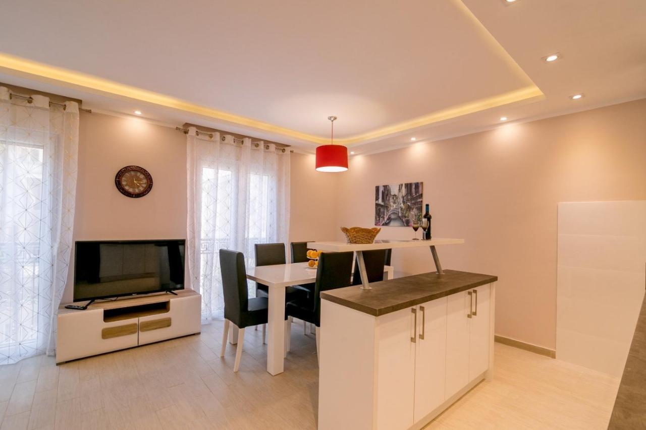 Apartmani Matej โกตอร์ ภายนอก รูปภาพ