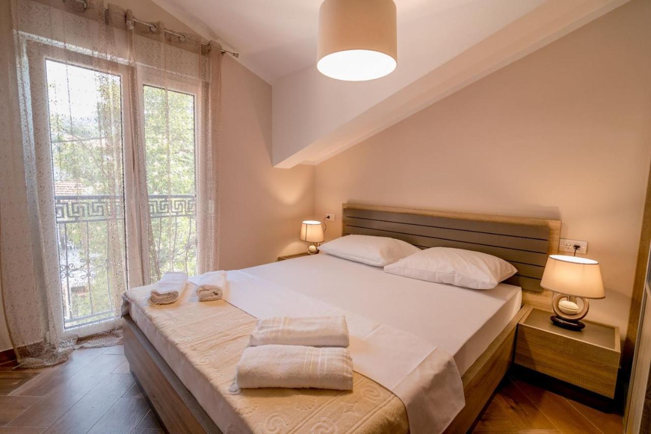 Apartmani Matej โกตอร์ ภายนอก รูปภาพ