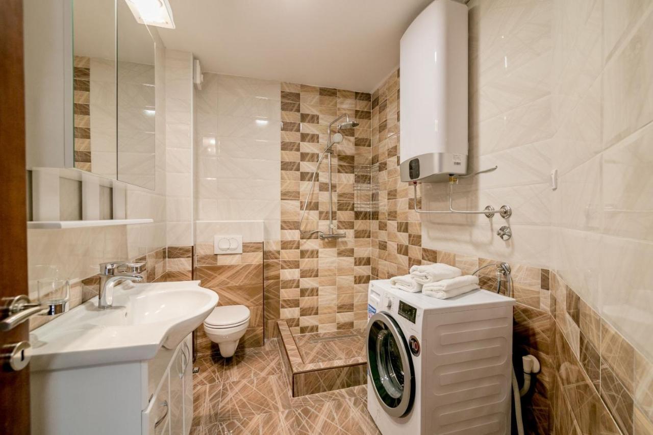Apartmani Matej โกตอร์ ภายนอก รูปภาพ