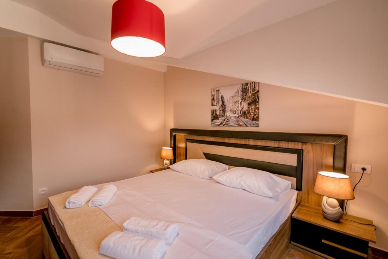 Apartmani Matej โกตอร์ ภายนอก รูปภาพ