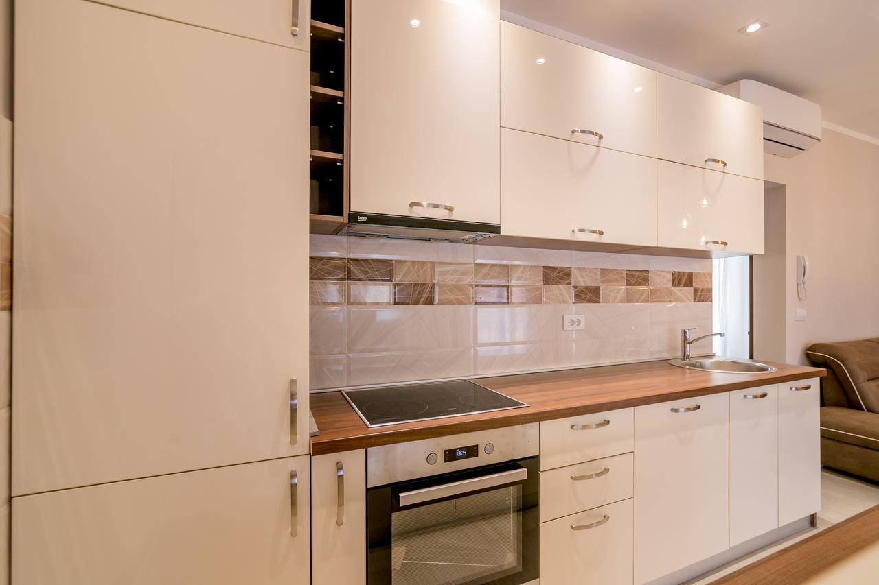 Apartmani Matej โกตอร์ ภายนอก รูปภาพ
