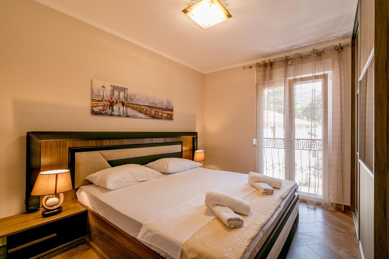 Apartmani Matej โกตอร์ ภายนอก รูปภาพ