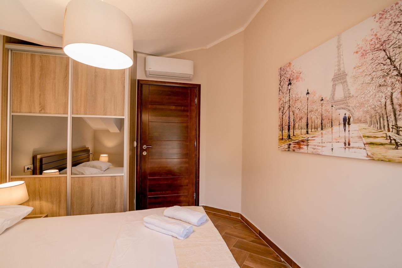 Apartmani Matej โกตอร์ ภายนอก รูปภาพ