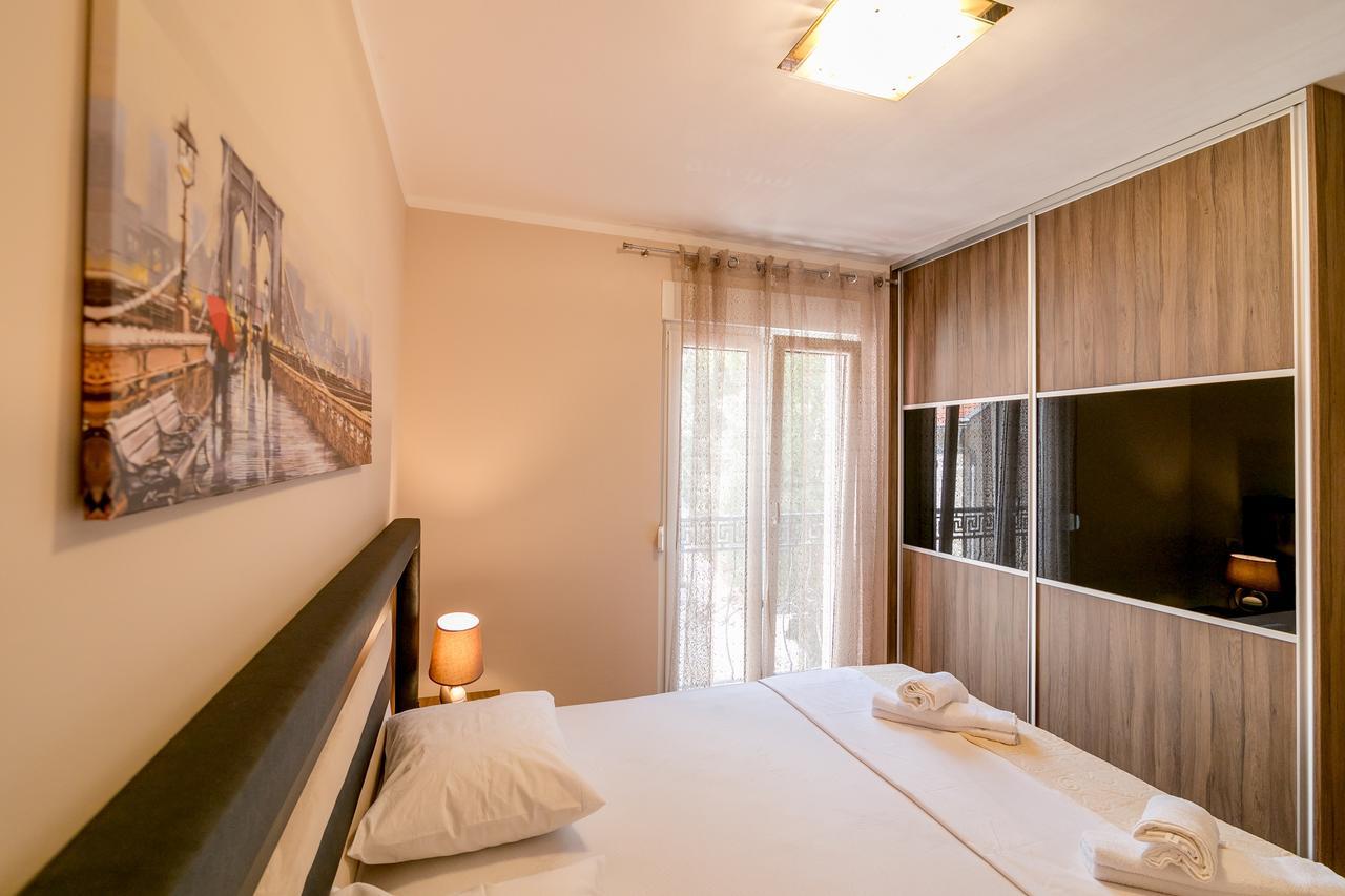 Apartmani Matej โกตอร์ ภายนอก รูปภาพ
